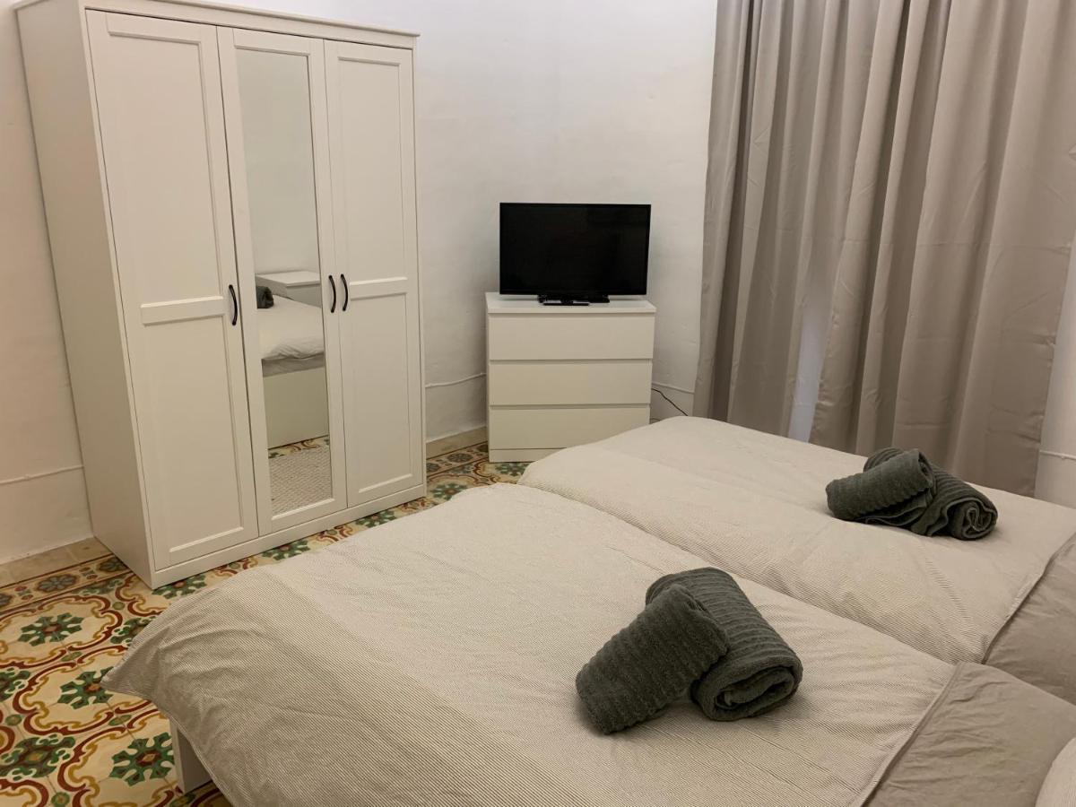 2 Bedroom In The Centre Of * 瓦莱塔